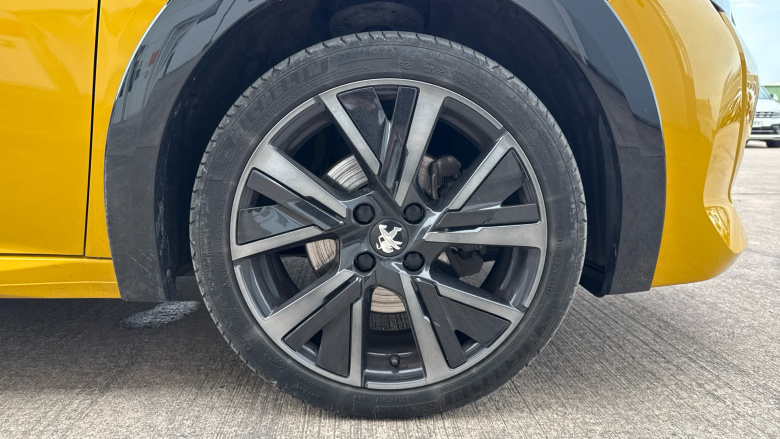 Peugeot 208 1.2 PureTech 100 GT 5dr EAT8 Petrol Hatchback